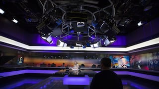 Televisa y Univision afrontan grandes retos para ser el gigante en español