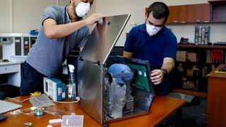 Innovación al rescate de Perú: respiradores baratos y test molecular rápido