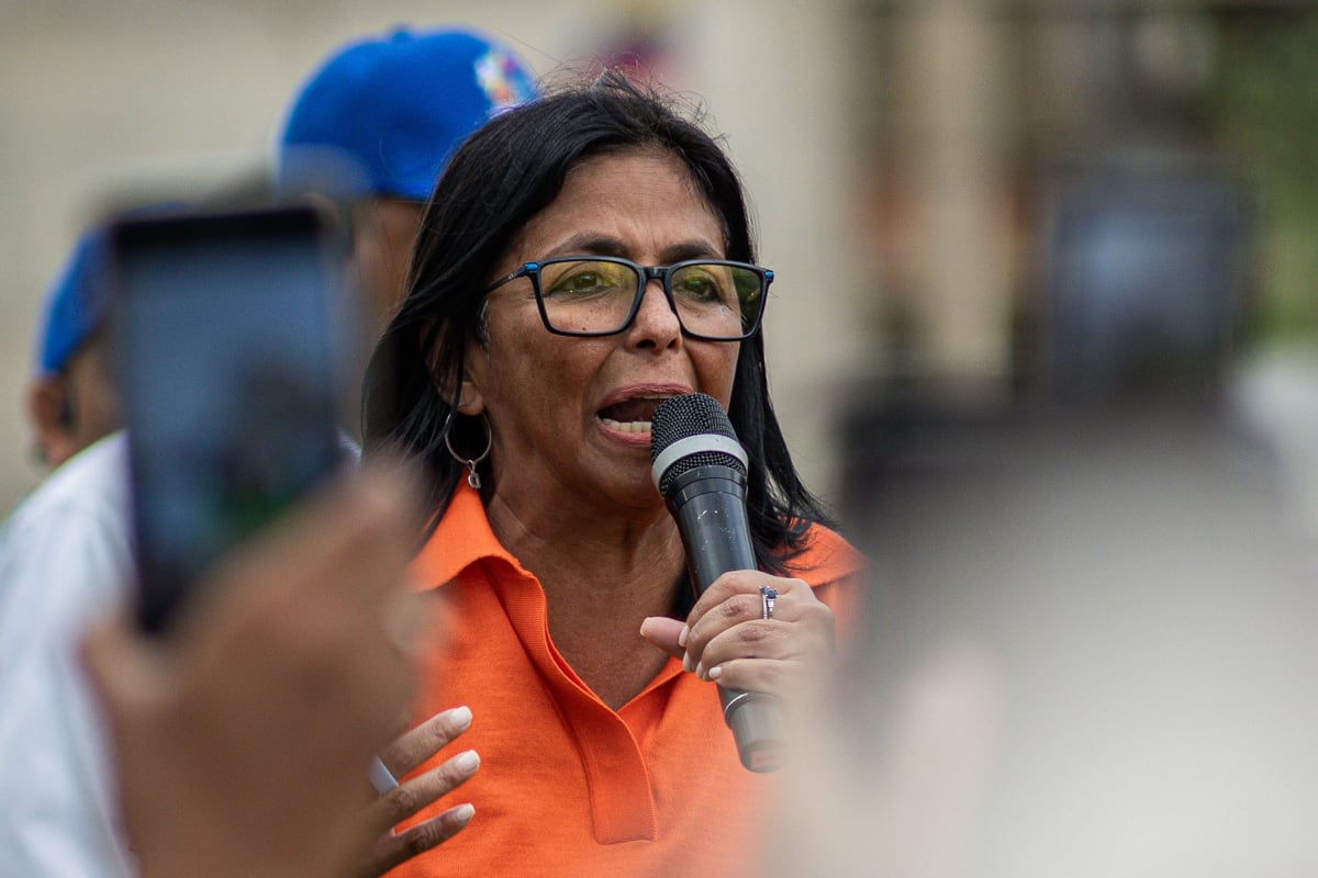 La presidenta encargada de Venezuela, Delcy Rodríguez, advirtió este lunes de que “jamás estaría previsto” que Venezuela se convierta en el “Estado 51”, (Henry Chirinos / EFE)
