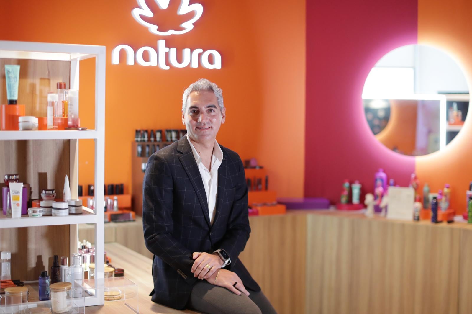 El líder de Natura en Perú, Christian Coone, confía en que el mercado de cosmética seguirá creciendo, impulsado por una mayor preocupación por el cuidado personal y la salud. Foto: GEC.