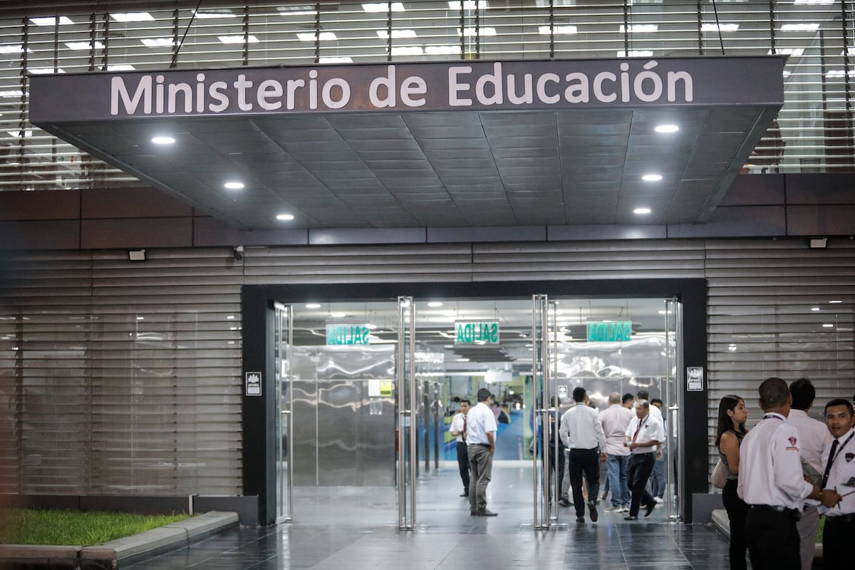 Minedu rechaza proyecto de ley que nombra automáticamente a docentes. Foto: GEC
