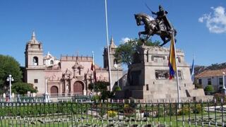 Malls en compás de espera para llegar a Ayacucho