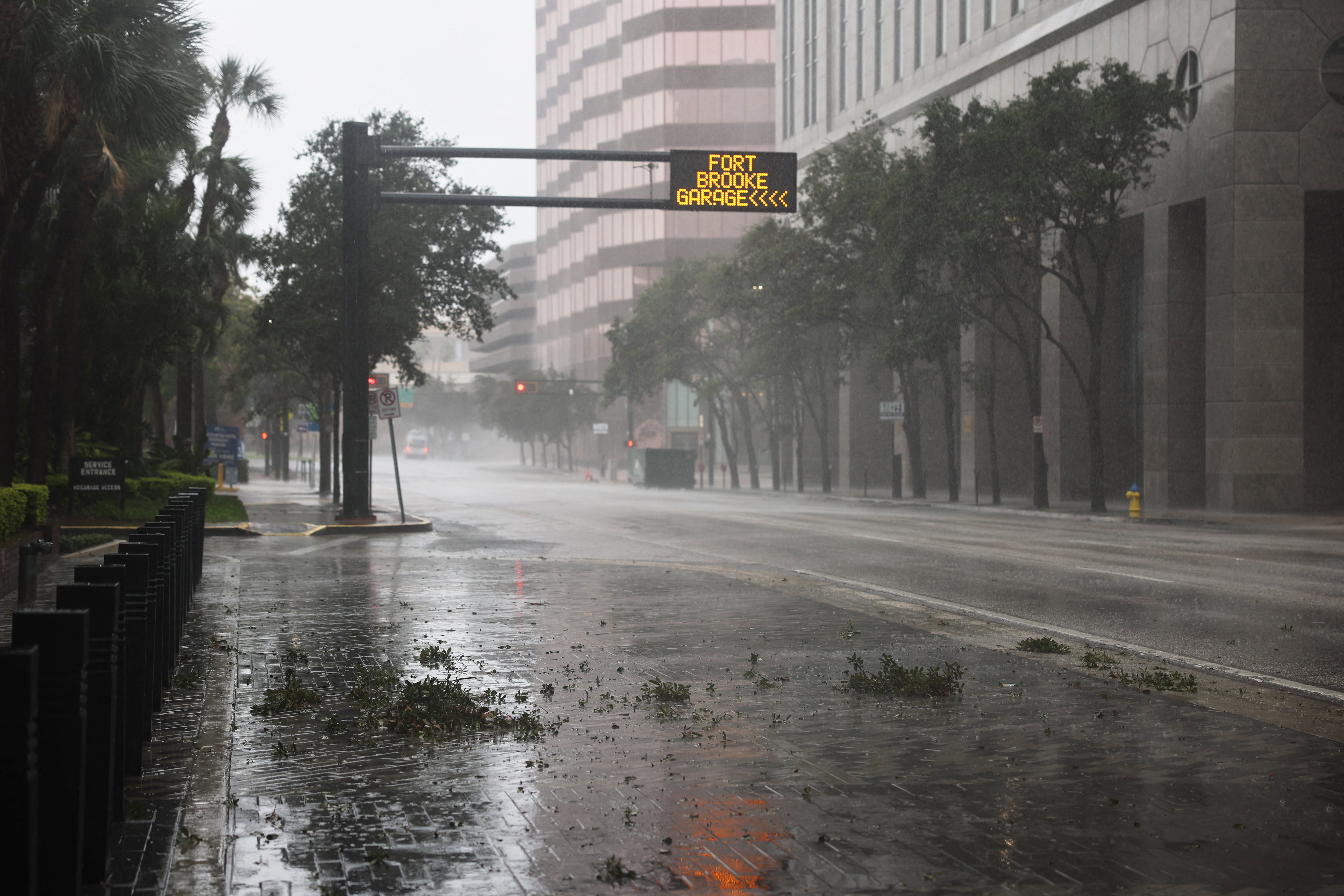 Con el inicio de la temporada de huracanes, Florida pide a residentes y visitantes prepararse desde ahora y seguir información oficial. | Crédito: SPENCER PLATT / GETTY IMAGES NORTH AMERICA / Getty Images via AFP