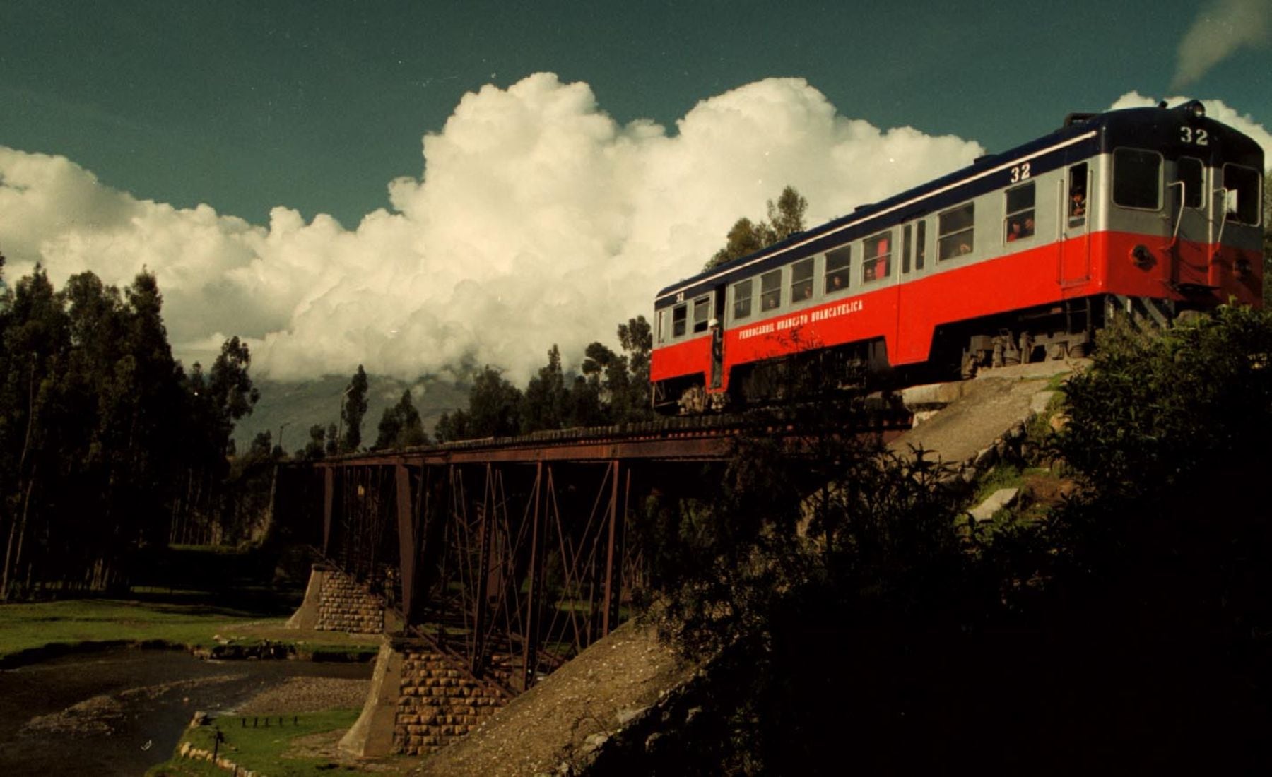 Con el transporte como el reto más crítico para la brecha de infraestructura, gran parte de los proyectos planteados apuntan a cubrir este sector. (Imagen: Andina)