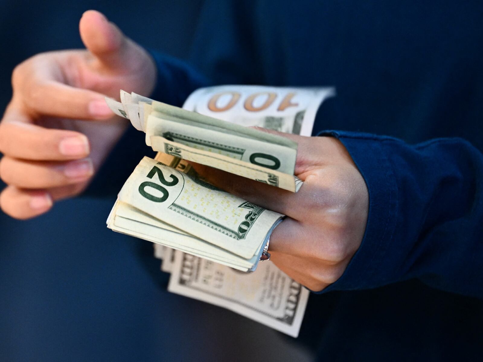 Remesas desde el Extranjero a Perú Aumentan un 10% en el segundo trimestre de 2024 (Foto: AFP)