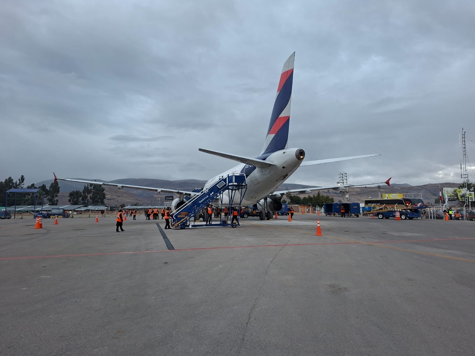 Aeropuerto de Cusco: vuelos son cancelados por fuertes lluvias, vientos y poca visibilidad