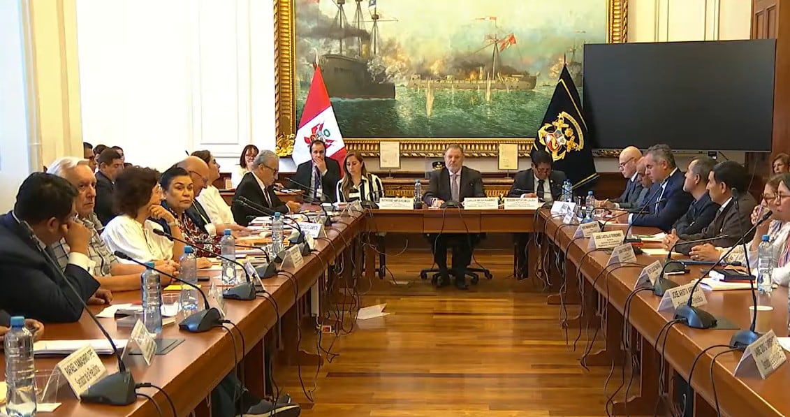 Este miércoles se reanudará el debate sobre facultades legislativas en la Comisión del Senado