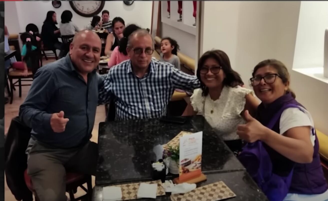 Armando Villalobos, exsubprefecto de San Martín, junto a Nicanor Boluarte y Griselda Herrera.