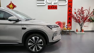 BYD rompe récord de ventas de autos eléctricos y se acerca a superar a Tesla