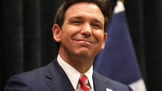 Ya entró en vigor en Florida: la ley firmada por DeSantis que cambia las reglas para vender medicamentos y beneficia a las farmacias locales