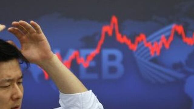 Bolsas de Asia cayeron mientras el yen subía por inquietud sobre Ucrania