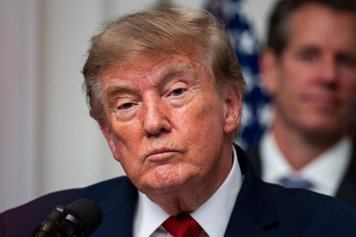 Trump firmó esta ley que modificaba ciertos requisitos para aquellos afiliados al programa SNAP. (Crédito:: EFE/EPA/AL DRAGO / POOL)