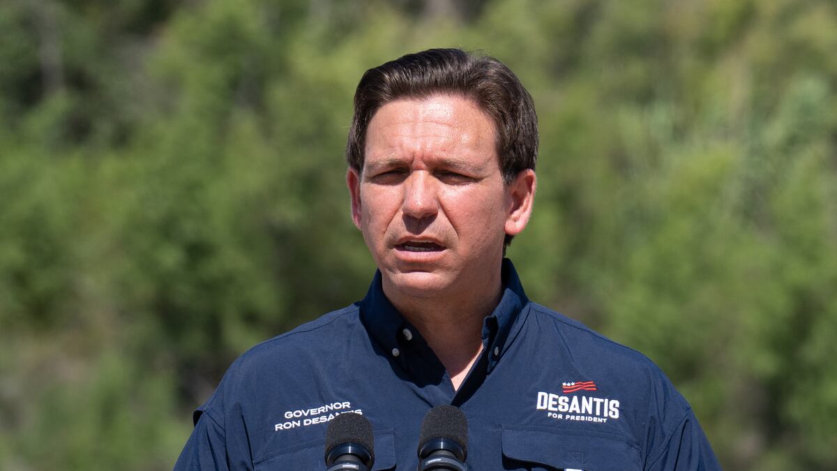 DeSantis cambia las reglas para las placas de Florida desde el 1 de octubre: estas son las nuevas opciones y quiénes podrán obtenerlas