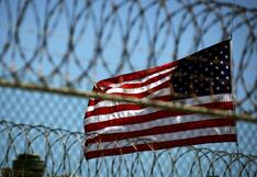 Gobierno de Trump envía el primer vuelo de migrantes detenidos a Guantánamo