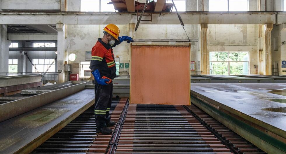 Trump impone aranceles del 50% al cobre y genera incertidumbre económica global