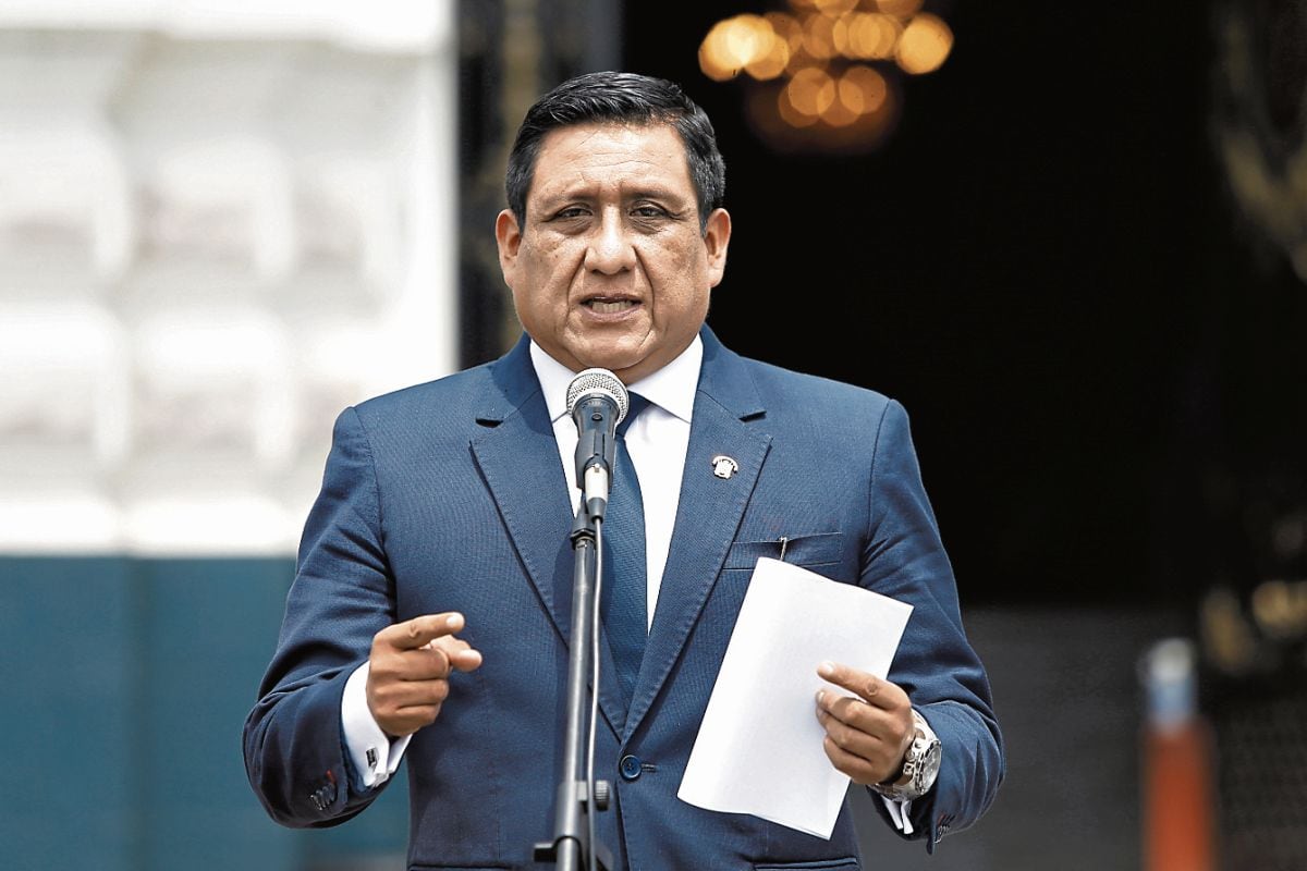 Héctor Ventura indicó que volverá a citar a Sada Goray, Mauricio Fernandini y Salatiel Marrufo