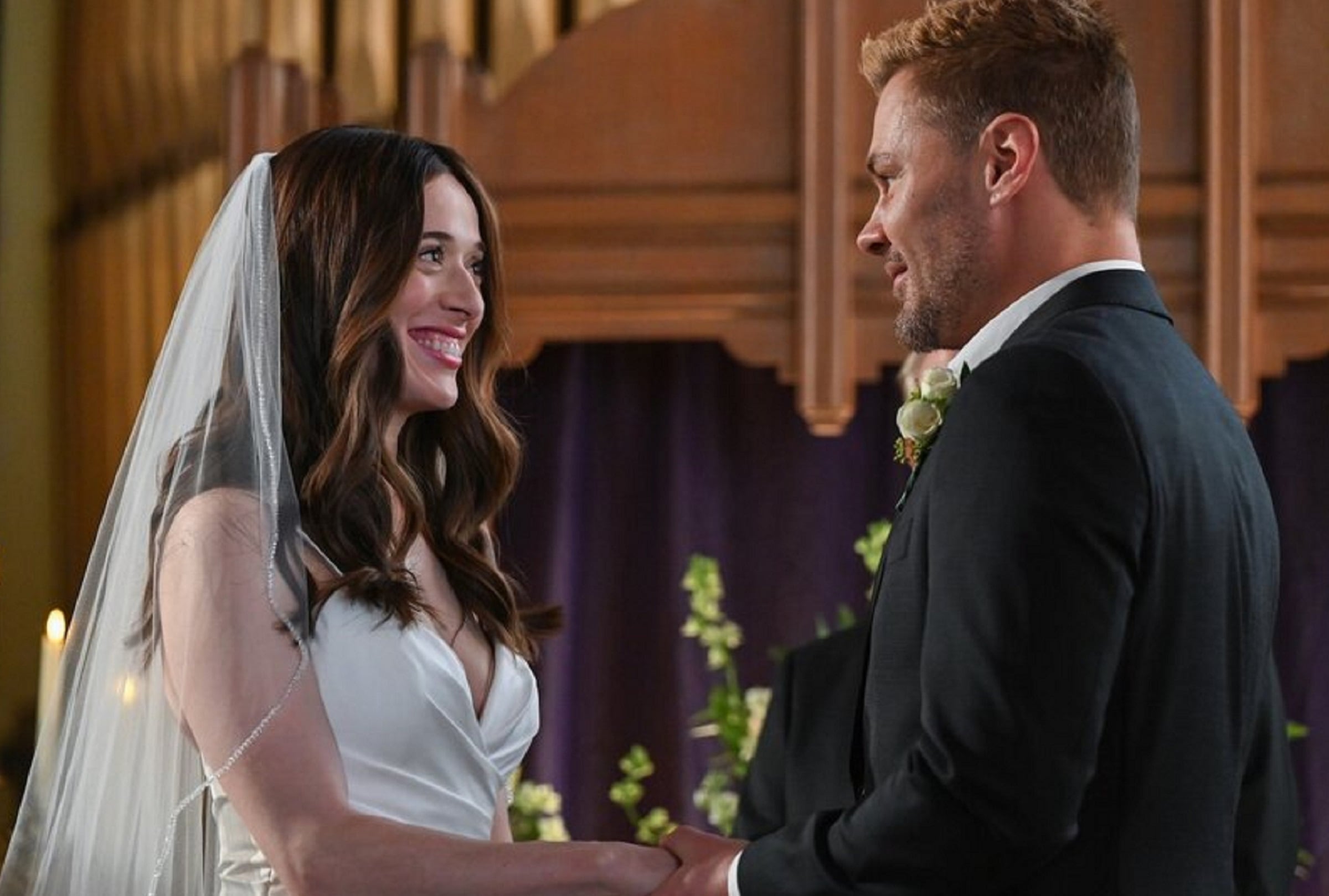 La oficial Kim Burgess (Marina Squerciati) y el oficial Adam Ruzek (Patrick John Flueger) se casaron en el episodio 22 de la temporada 12 de "Chicago P.D." (Foto: NBC)