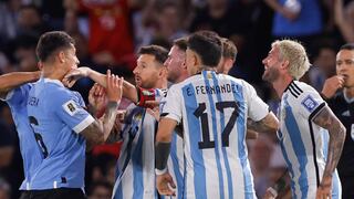Argentina tropieza contra la Uruguay de Marcelo Bielsa
