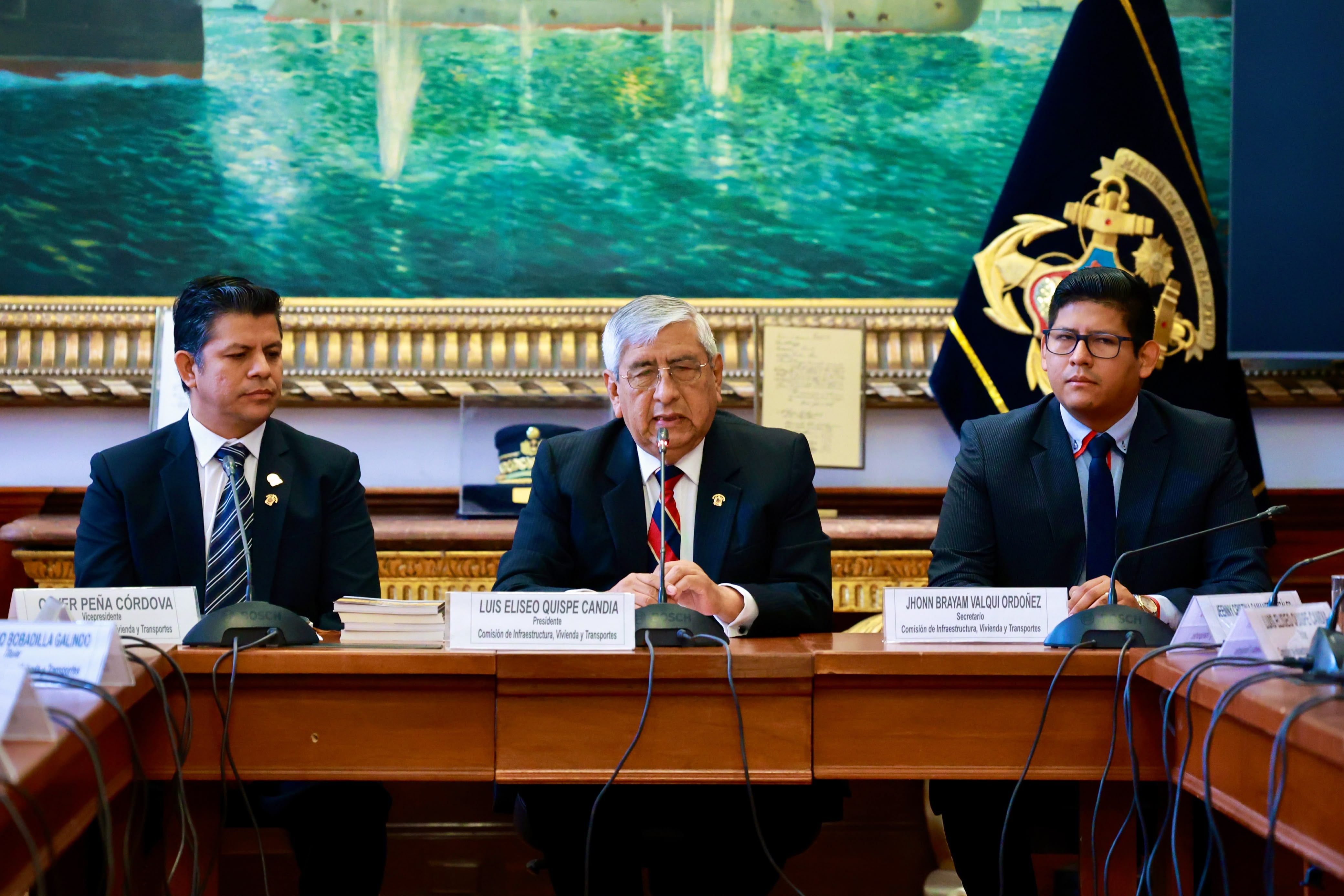 Luis Quispe Candia (al medio) durante la sesión de instalación de la Comisión de Infraestructura, Vivienda y Transportes de la Cámara de Diputados. Foto: Congreso.
