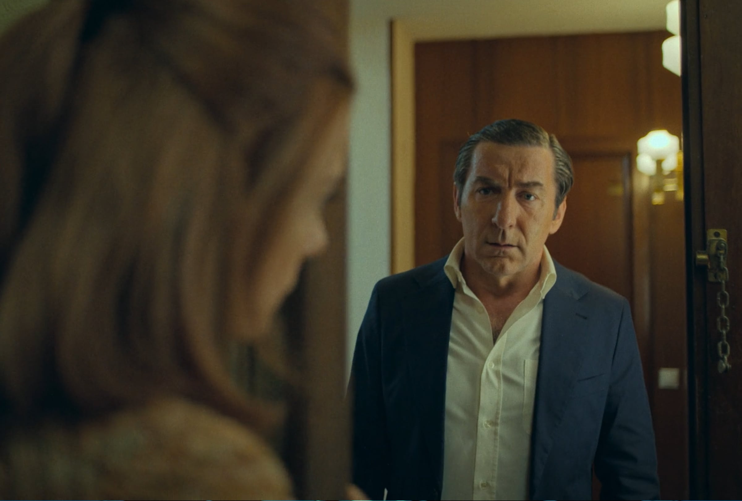 La serie de comedia "Grande de España" concluye en su sexto episodio, con el reencuentro de sus protagonistas (Foto: Cuidado con el perro / Netflix)