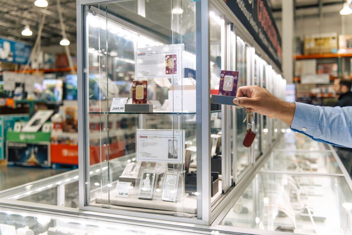 Costco comenzó a vender lingotes de oro en junio de 2023 en tiendas estadounidenses y en su sitio web. Fotógrafo: Clark Hogin/Bloomberg