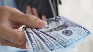 Cómo pagar bajas comisiones al enviar remesas desde EE. UU.: estos son los beneficios de la Tarjeta Bienestar para inmigrantes