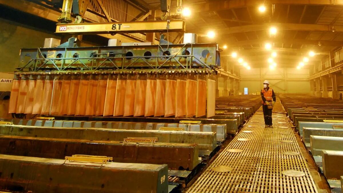 Cobre: Valor de envíos crece 35% en junio pese a caída en volumen