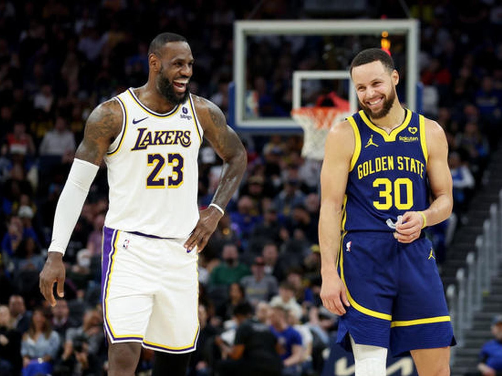 Este sábado 16 de marzo, los Lakers reciben a Warriors por la Semana 21 de NBA 2023. Consulta los detalles del partido para seguir EN VIVO y EN DIRECTO (Foto: Getty Images)
