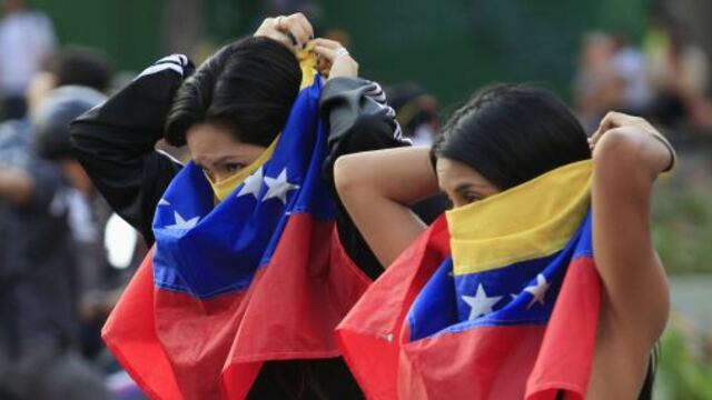 Expresidentes iberoamericanos rechazan que diálogo en Venezuela omita salida electoral