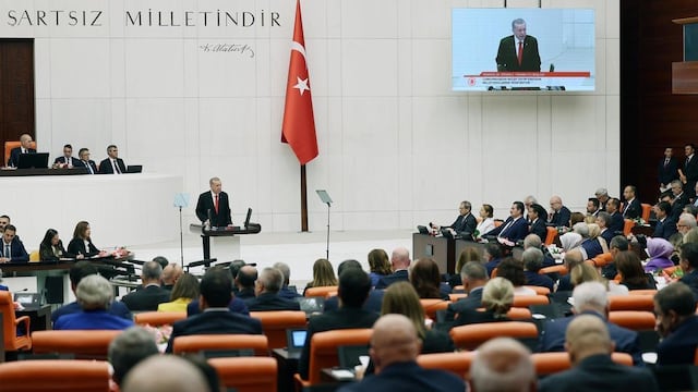 El Parlamento turco da el primer paso para aprobar la entrada de Suecia en la OTAN