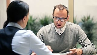 Las 4 preguntas incómodas en entrevistas y cómo responderlas exitosamente