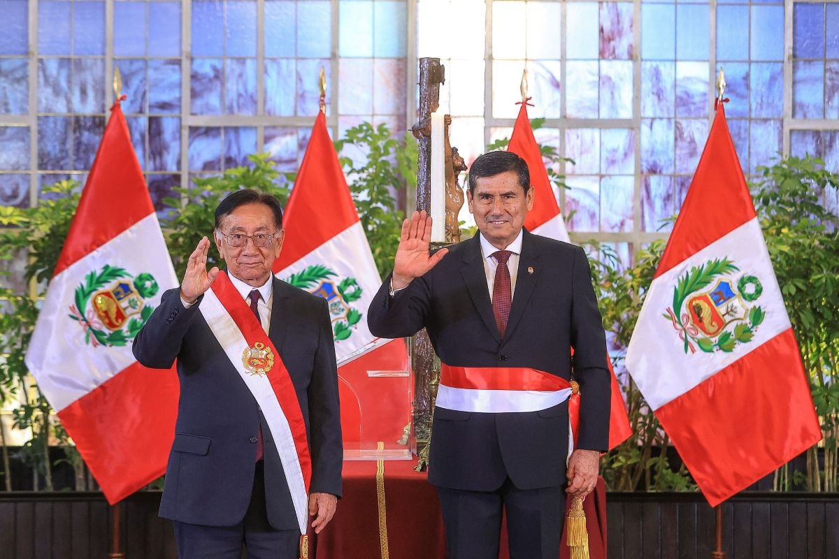 Luis Arroyo juró como nuevo presidente del Consejo de Ministros y su Gabinete deberá solicitar el voto de confianza. Foto: Presidencia.