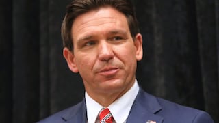 DeSantis ya la promulgó: así cambia la ley SB 1074 la forma de pagar en efectivo en Florida