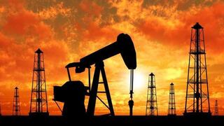 Precios del petróleo caen tras anulación de cumbre EEUU-Corea del Norte