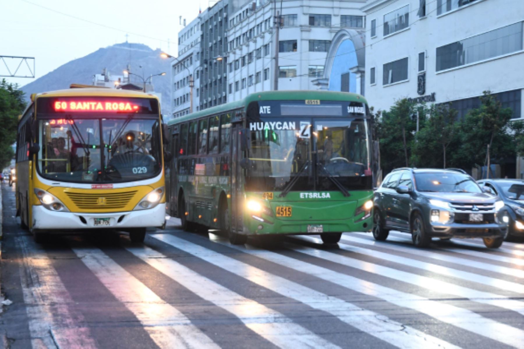 Conozca desde cuándo podrá hacer el tramite de su placa vehicular. (Fuente: Andina)