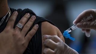 ¿Una tercera dosis de vacuna? Aún no hay suficientes evidencias científicas