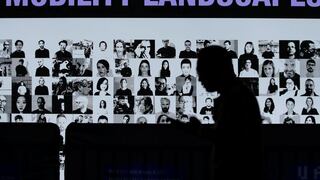 Instalación en China expone la pérdida de anonimato ante tecnología del reconocimiento