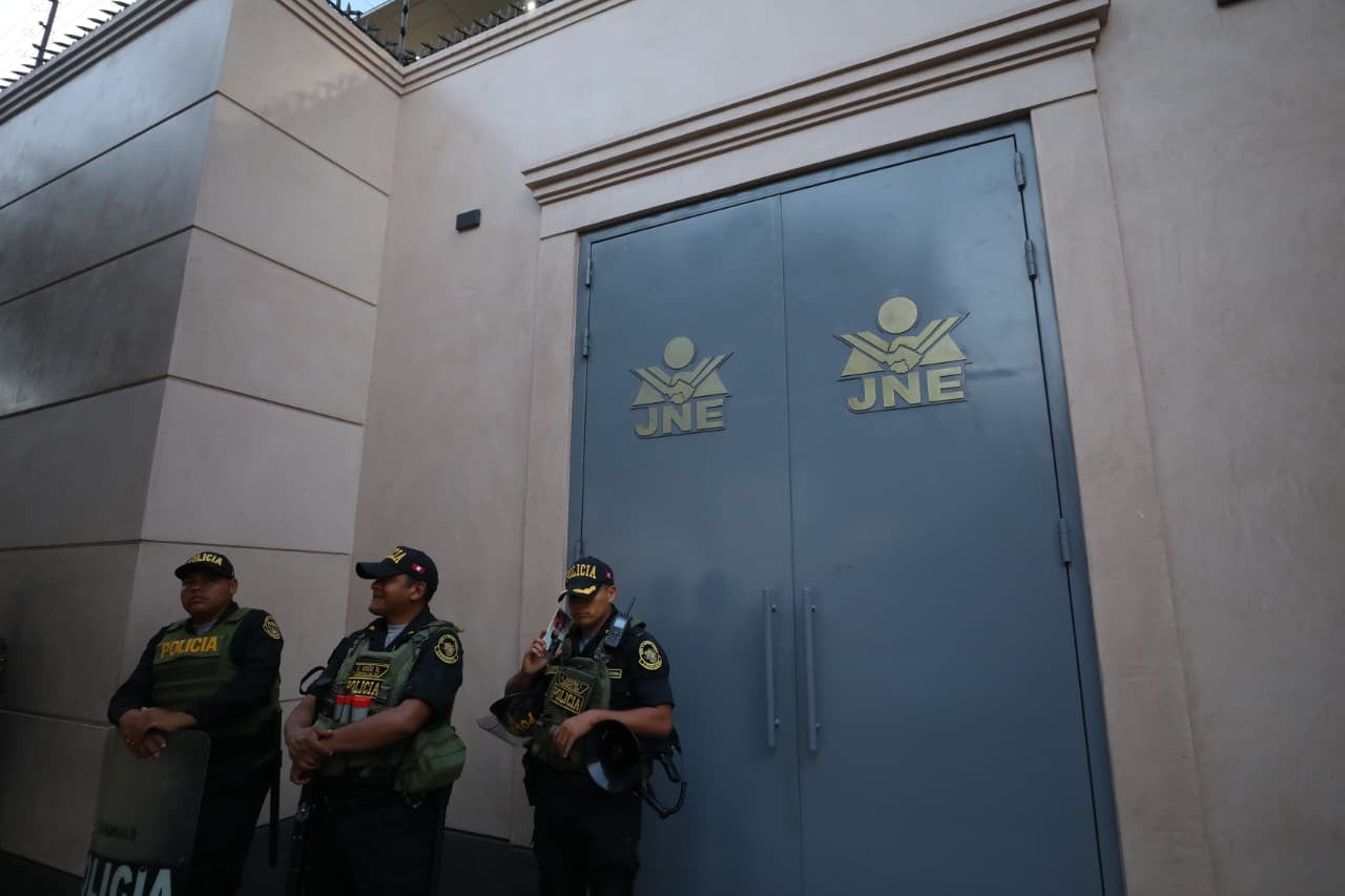 El alcalde de Lima pidió al presidente del JNE actuar con objetividad e imparcialidad en la conducción del proceso electoral y garantizar la confianza de la ciudadanía en las instituciones(Foto: Antonio Melgarejo/ @photo.gec)