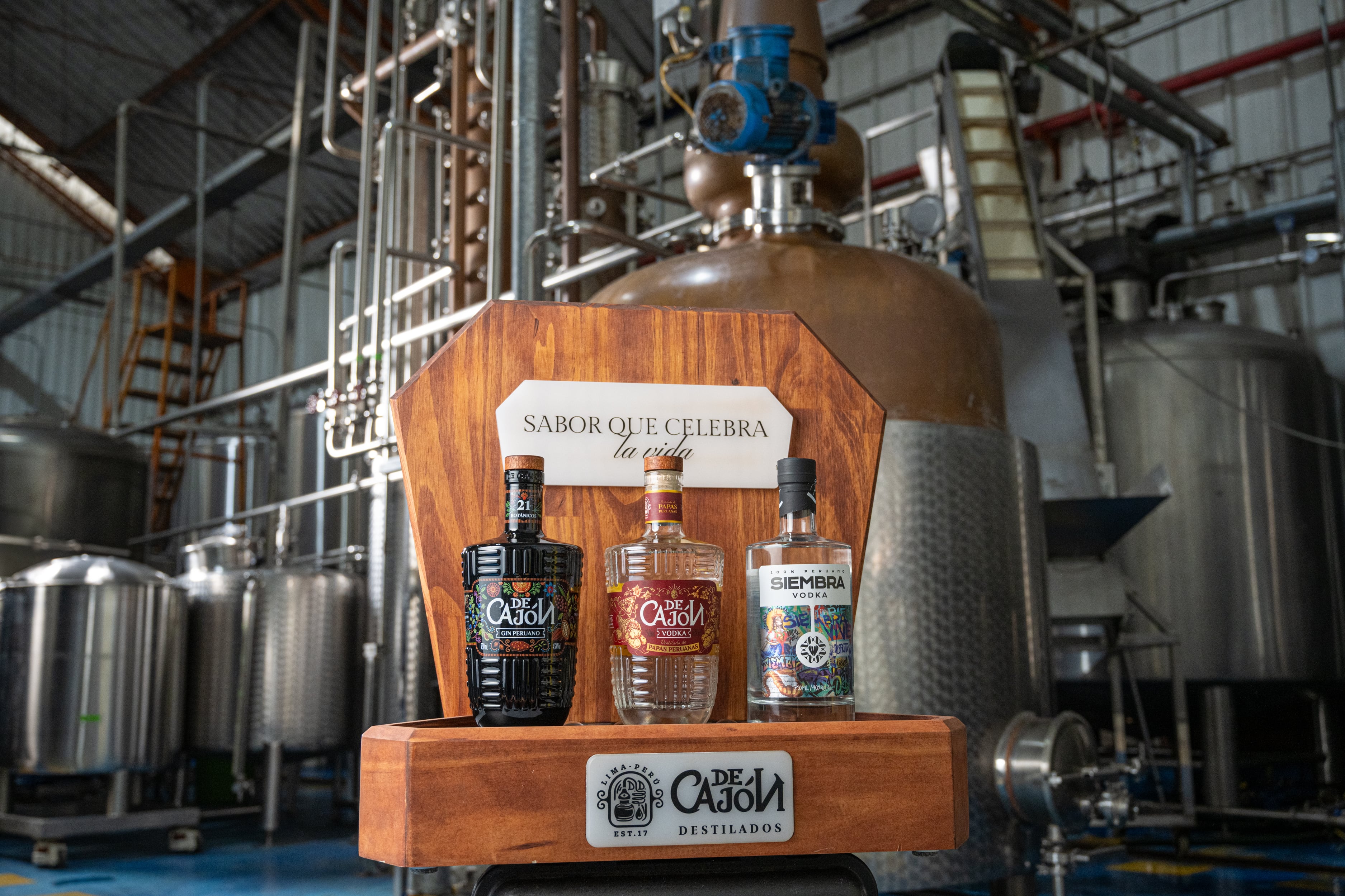 De Cajón Destilados aumentará su producción en su planta de Lurín. (Foto: De Cajón Destilados).
