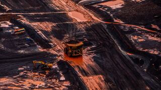 Materias primas subirían a medida que se recorten tasas, prevé Goldman