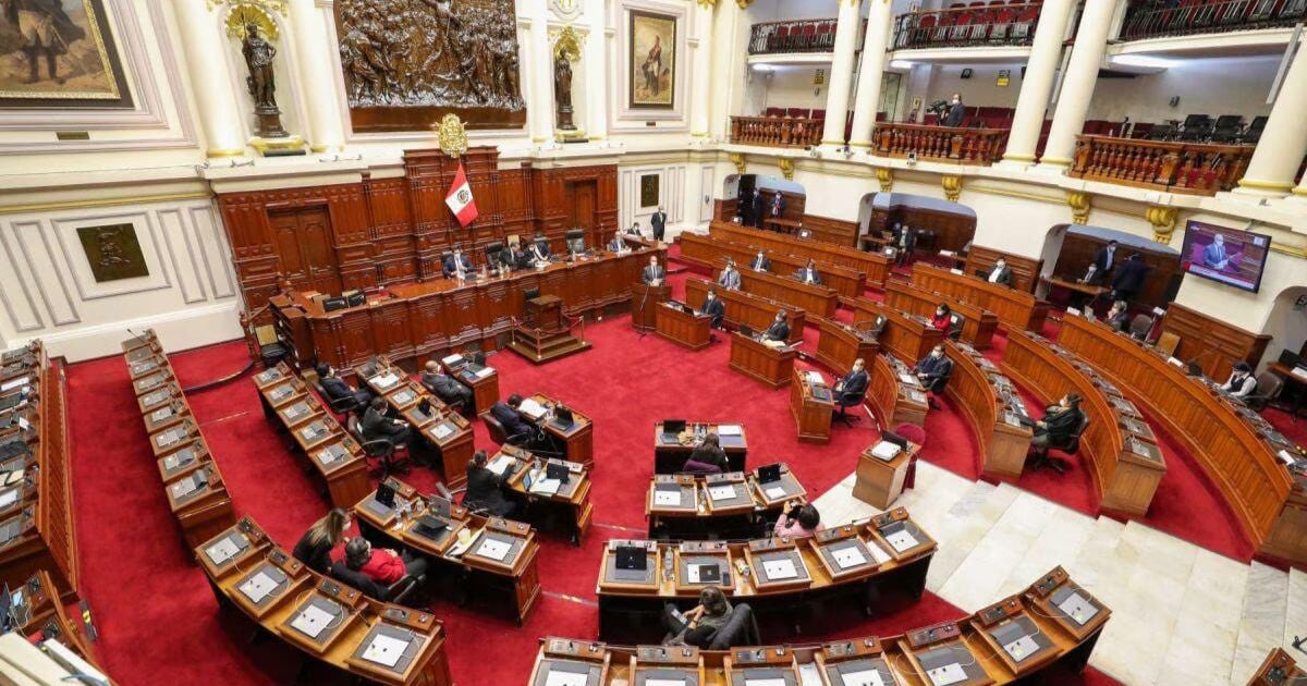 Se tiene una lista de las organizaciones políticas que rendirán cuentas sobre el FPD hacia la ONPE. Foto: Congreso de la República
