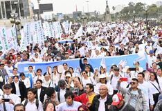 Ciudadanos marchan por la paz y en rechazo a una anunciada Toma de Lima