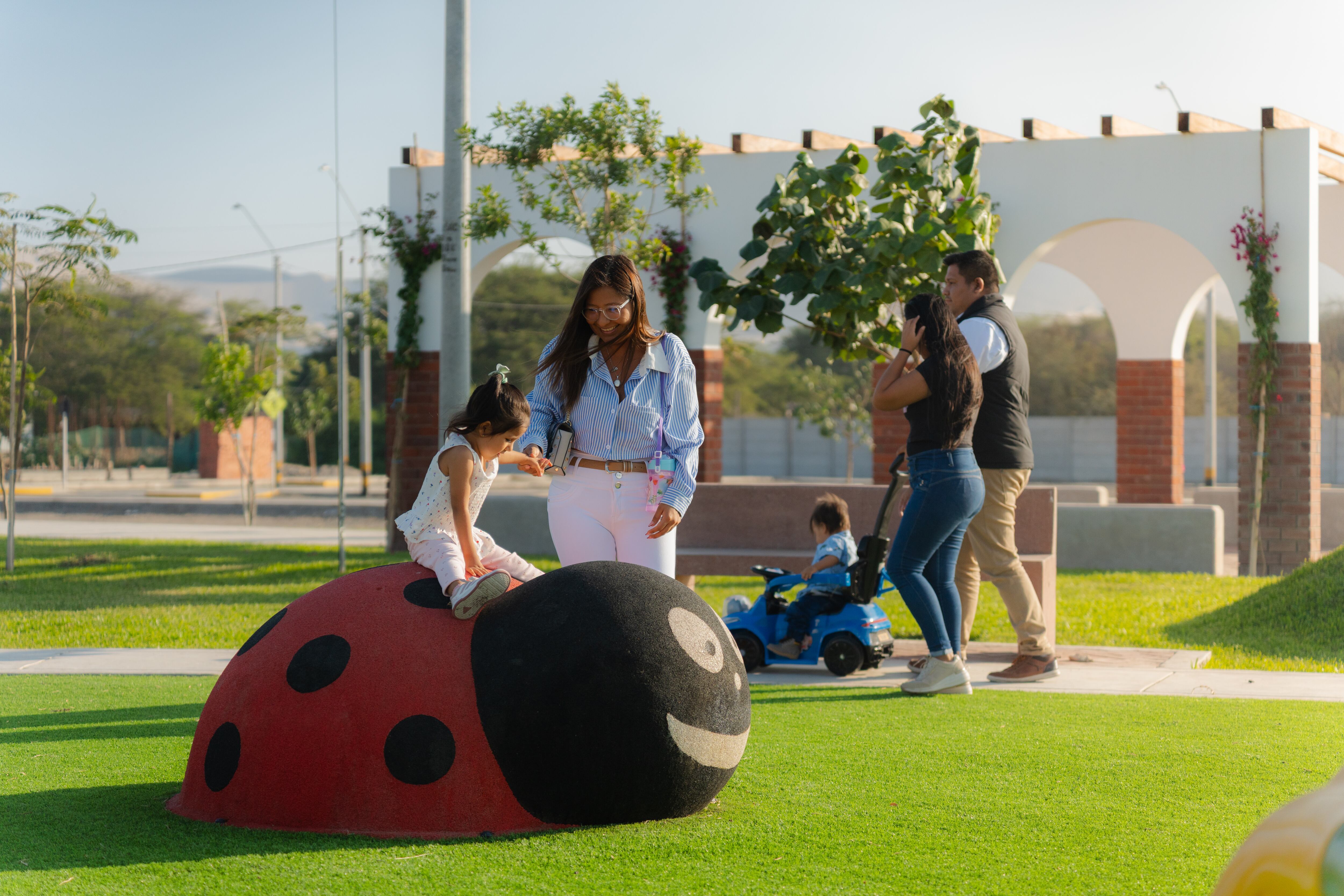Hace quince años, el comprador típico de lotes residenciales en Centenario Urbanizaciones era, en su mayoría, un trabajador independiente, emprendedor o comerciante