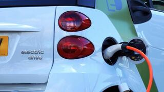 Incremento en el precio de los combustible impulsa preferencia por vehículos eléctricos