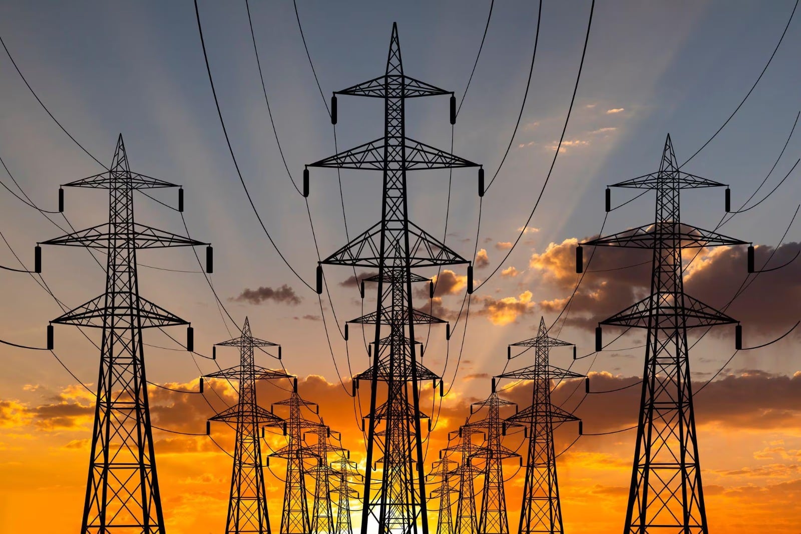 El viceministro de energía, Luis Santillán, mencionó que están evaluando medidas para el sistema de electricidad, entre ellas una referente al pago de lls peajes de transmisión por parte de los clientes libres. (Imagen: Andina)