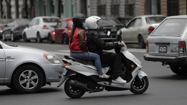 ¿Está de acuerdo con que solo en algunos distritos se prohíban dos pasajeros en una moto?