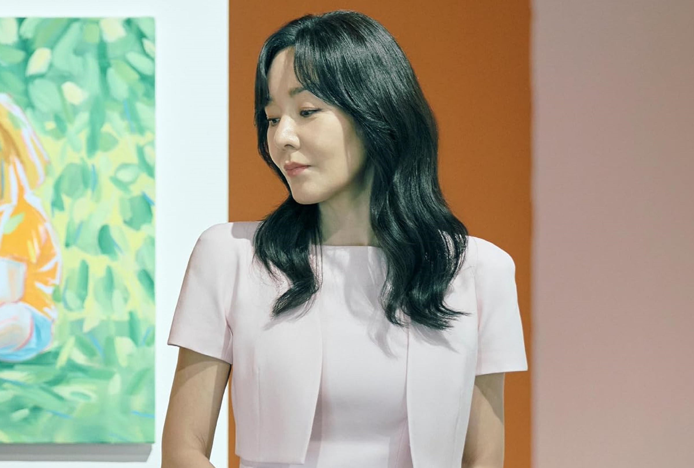 Yunjin Kim asume el rol de Ahn Eun-joo en la serie coreana "El chico de la última fila", dirigida por Kim Kyu-tae y escrita por Jang Myung-woo (Foto: Netflix)