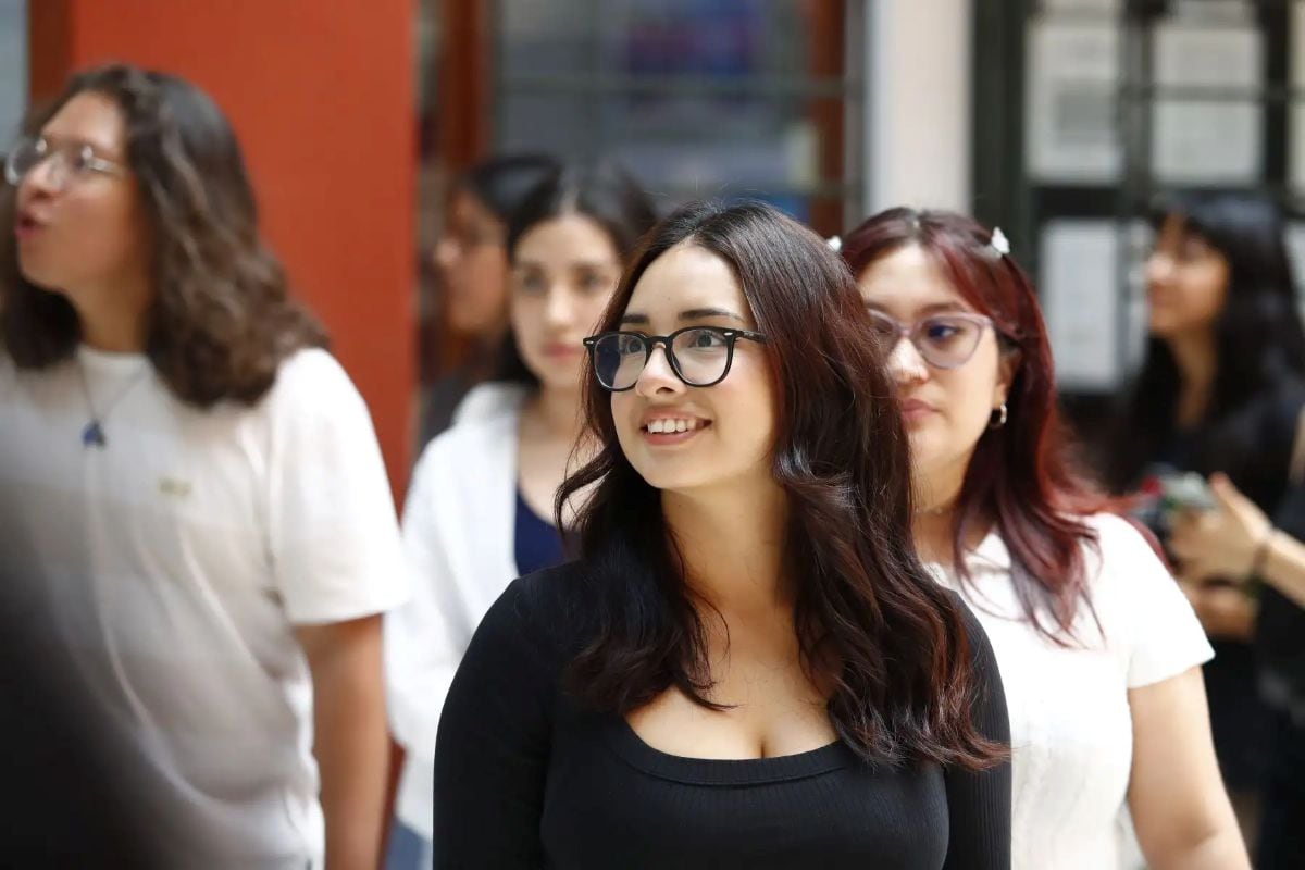 El interés de estudiantes peruanos por programas tecnológicos y de innovación está reconfigurando las decisiones de formación internacional. Foto: Andina.