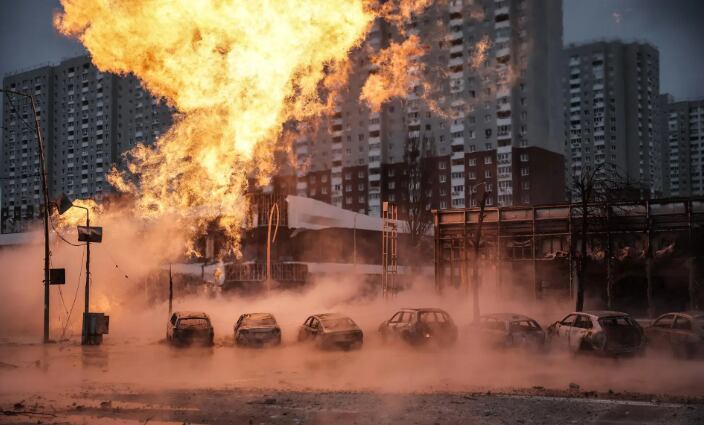 Ucrania sufre el mayor ataque de Rusia en semanas en medio de canje de prisioneros (Fuente: EFE)