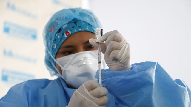 Se inicia vacunación a mayores de 65, personas con enfermedades raras, mentales y con trasplante de órgano
